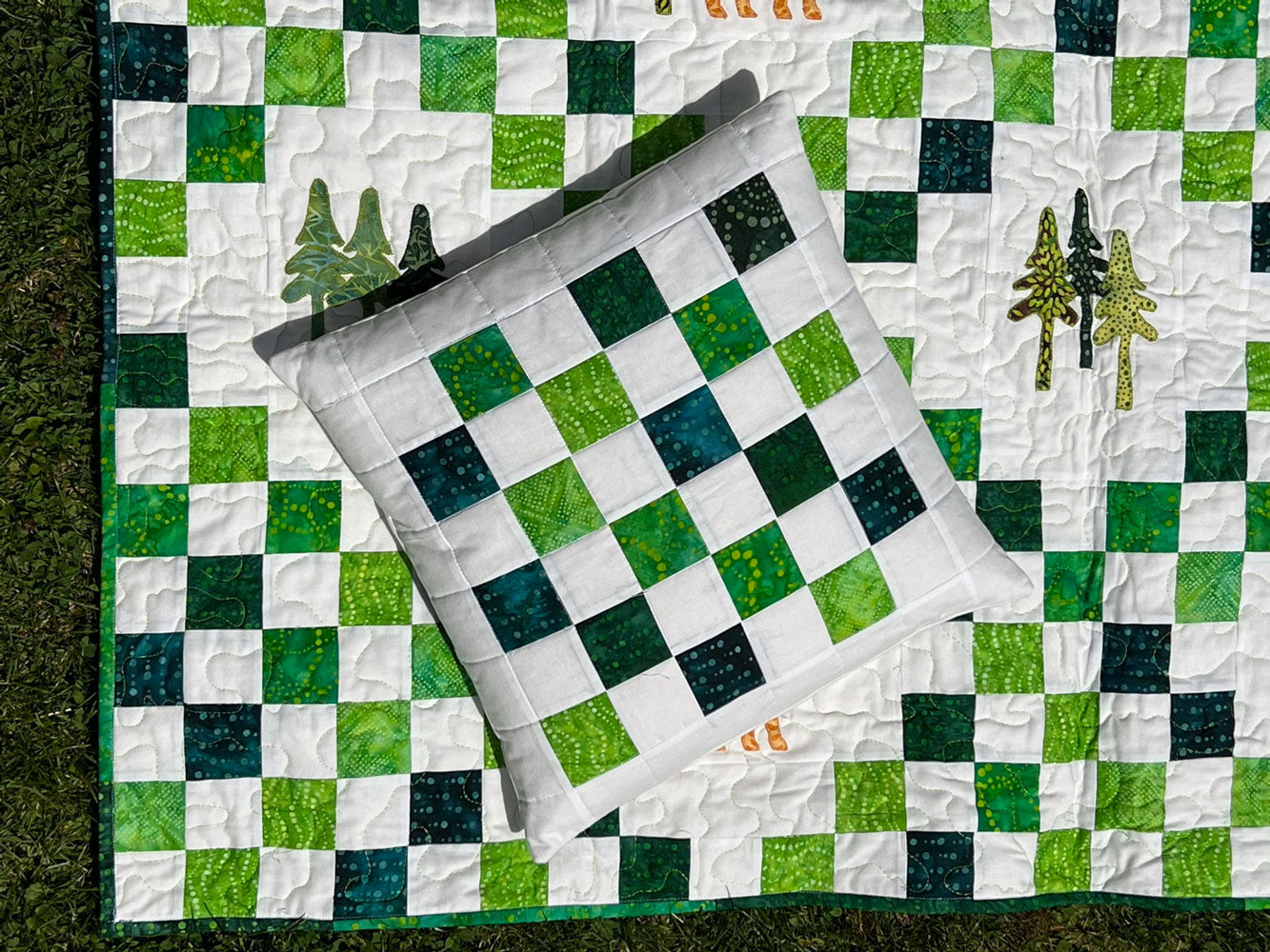 Quilt-005 Irish Quilt mit Elch - Hier: Kissen - Disegno-Vincenzo Quilts- und Drechselprodukte